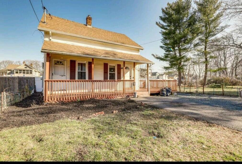 Comfortable Home Away From Home Източен Хартфорд Екстериор снимка