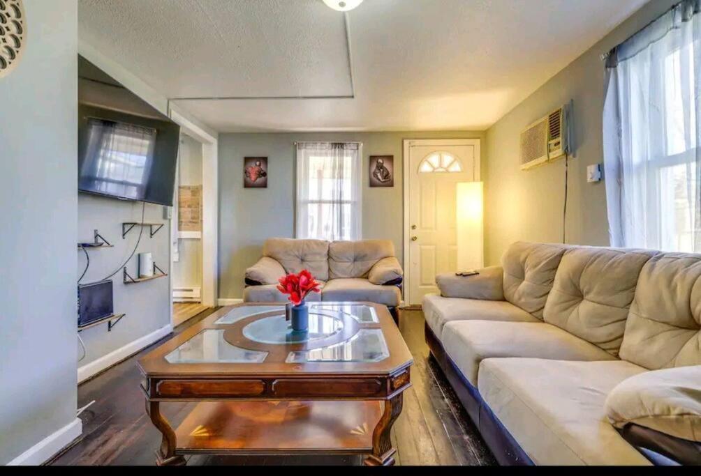 Comfortable Home Away From Home Източен Хартфорд Екстериор снимка
