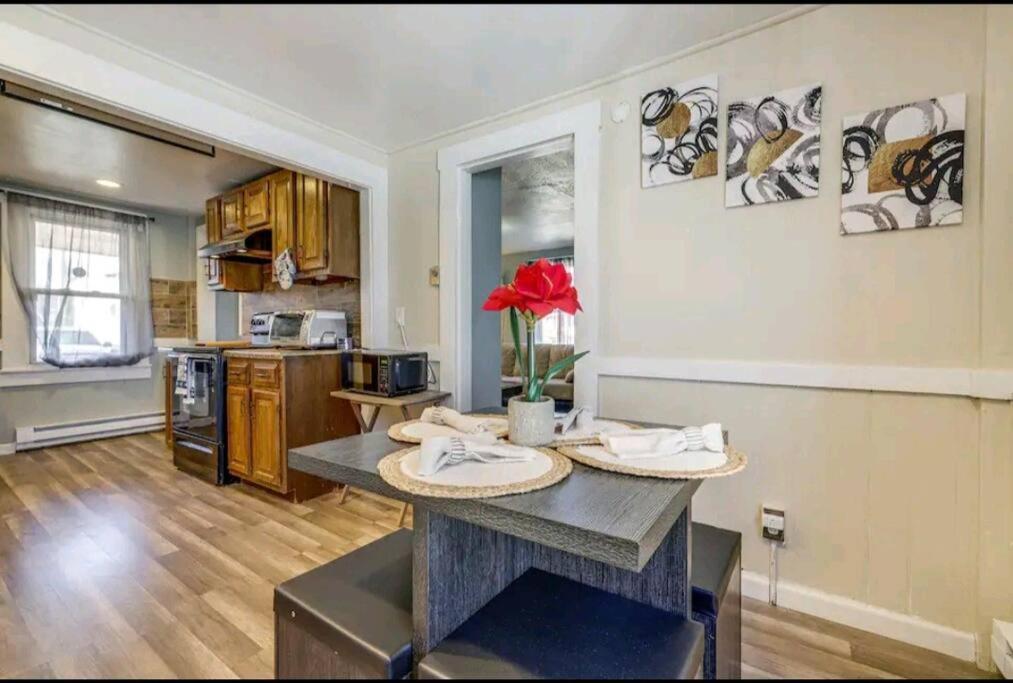 Comfortable Home Away From Home Източен Хартфорд Екстериор снимка
